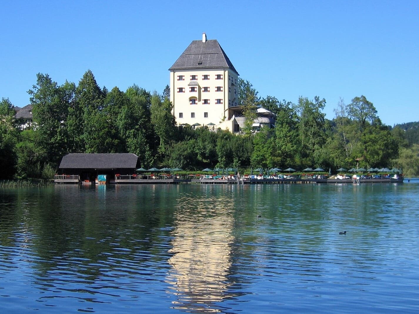 Schloss Seeblick